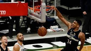Δείτε το κάρφωμα του greek freak μετά από φανταστική ενέργεια κόντρα στον μίροτιτς: Giannhs Antetokoynmpo H Diasthmikh Tapa Kai To Asyllhpto Nikhthrio Karfwma Den Exete 3anadei Tetoies Faseis