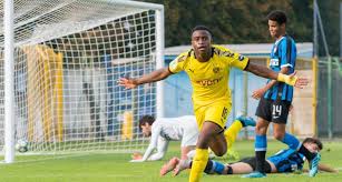 Vorab soll aber noch eine räumliche hürde überwunden werden. Youssoufa Moukoko Sturmt Wieder Fur Dfb Nachwuchs Bvb