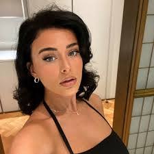 Emily Mcdonnell's Instagram, Twitter & Facebook