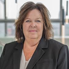 Sherri Farris's Instagram, Twitter & Facebook