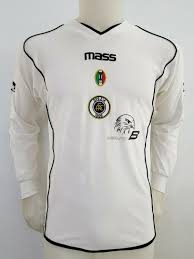 Once again made by adidas, the real madrid home shirt will combine a subtle animal print with pink trim. Spezia Calcio Home Football Shirt 2006 2007