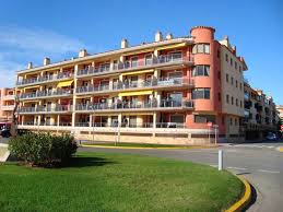Edificio miami 7, empuriabrava, spain. Apartamentos En Empuriabrava Desde 26 Alojamiento Hundredrooms