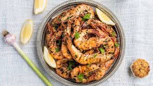 Cook the shrimp in the flavorful liquid, drain and cool. King Prawns Marinated In Garlic Parsley And Lemon 9kitchen