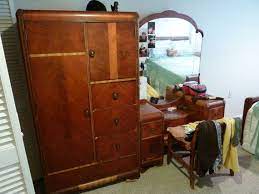 Perfect For The Extra Bedroom Full Bedroom 1930s 7 Piece Art Deco Complete Waterfall Antique Bedroom Furniture Art Deco Bedroom Furniture Antique Bedroom