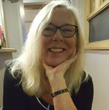 In the centre of the photo is Janet Lonsdale, born Warden Hill, married to  Alfred Watts. Her two boys are at her feet, Thomas and Fred. This must have  been taken in