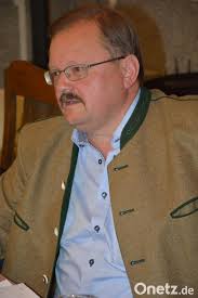 Nach Niederlage bei der Abstimmung verlassen sechs Stadträte Rathaussaal:  Eklat im Stadtrat