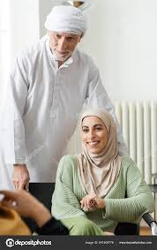 Mature Muslim Man Standing Happy Arabian Daughter Hijab — Stock Photo ©  HayDmitriy 541409778