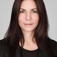 Karen Roth's Instagram, Twitter & Facebook