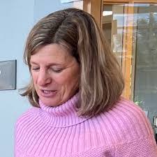 Beth Clevenger's Instagram, Twitter & Facebook