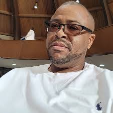 Carol Smolinski's Instagram, Twitter & Facebook