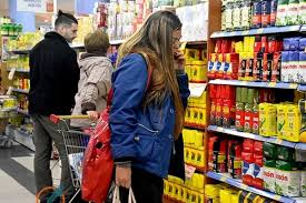 Las ventas en supermercados cayeron 5,1% interanual en marzo - Medios  Provincia