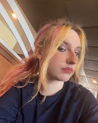 Skye Austin's Instagram, Twitter & Facebook