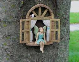 Miniatur Garten Girl Keine Flugel Mini Garten Zubehor Madchen Sitzen In Miniatur Fenster Zubehor Fur Feengarten Fee Gartenhauser Diy Feengarten Und Marchenbaum
