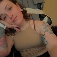 Emily🩵 (@nota.catgirl)