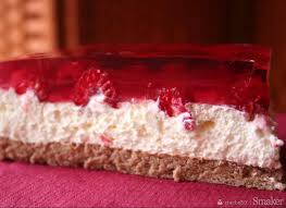 Biszkopt z truskawkami to, prócz miękkiego i lekkiego ciasta, oczywiście truskawki. Ciasto Z Serkiem Mascarpone I Truskawkami Przepisy Jak Zrobic Smaker Pl