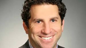 Peter Lipson's Instagram, Twitter & Facebook