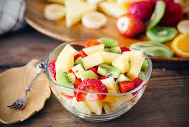 Berikut salah satu cara membuat salad buah untuk diet yang bisa membantu menurunkan berat badan. Cara Membuat Salad Buah Untuk Diet Yang Praktis