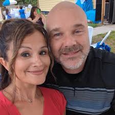 What a weekend at the Kansas City Open! After taking about eight years off,  I'm now back to playing a little again. All I can say is that I love  Ultimate Pool