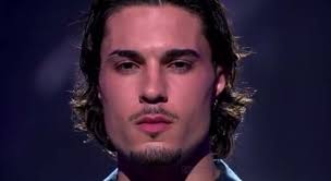 👀❤️ #DeViernes #telecinco #mediaset #telecincoes #carlocostanzia  #carlocostanziaflores 📺 #entrevista