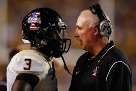 This category is for college football coaches who have coached at the university of idaho. Robb Akey Fired As Idaho Football Coach Sbnation Com