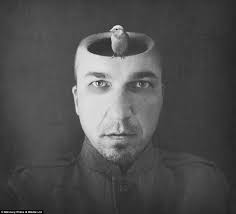 Photoshop junkie Shawn Van Daele takes selfie craze one step further