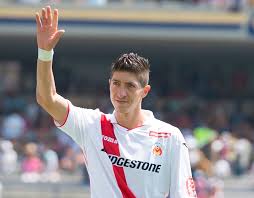 Pikolín' llora en su regreso a Ciudad Universitaria- Grupo Milenio