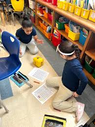 100 days smarter! Mr. Nuñez and Ms. Durso's 2nd-grade classes celebrated a  century of learning at Truman School. #NHPS