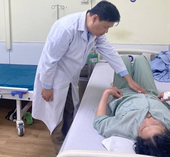 Đau bụng nhiều năm, phát hiện vòng tránh thai đi lạc trong ổ bụng