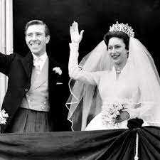 Congratulations prince william and princess catherine, you've. Princess Margaret S Wedding On The Crown Popsugar Entertainment