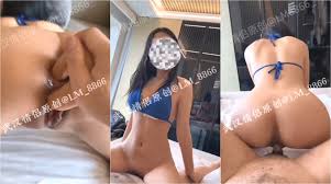 小母狗非常配合撅起屁股让单男排队轮奸！淫乱盛宴（1） The little bitch cooperated very well and stuck  out her butt and let the single man gang-rap him in line! Feast of  promiscuity (1)