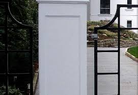 Zaunpfeiler Torpfeiler Zaunsaulen Aus Beton Trax Matthies Moderner Zaun Vorgarten Zaun Ideen Rustikaler Zaun