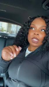 Kellie Ford's Instagram, Twitter & Facebook