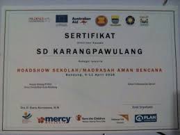 Selain itu juga dengan pengucapan ikrar oleh warga sekolah yang menjamin bahwa sekolah merupakan tempat ramah dan menyenangkan bagi seluruh siswa, pada kamis 7 november 2019. Mewujudkan Sekolah Ramah Anak Melalui Penerapan Sekolah Madrasah Aman Bencana Sekolah Ramah Anak