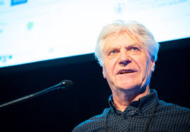 10 March 2020, Aitken carrying