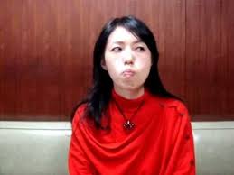 重力に負けない若見え肌に 1日10分でできる ほうれい線 撃退エクササイズ locari ロカリ 舌回し 顔ヨガ エクササイズ