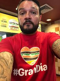 Apoya hoy es #Grandia 🍔