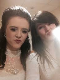 Fay Louise Knott (@Faylouiseeknott)