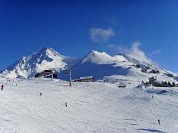 Il più breve è in auto no, non c'è un treno diretto da mayrhofen a ancona. Mayrhofen Snow Forecast Mid Mountain Snow Forecast Com