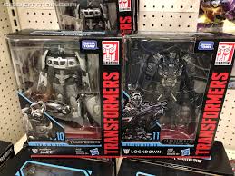 Answering only to his enigmatic creators, lockdown holds himself above the autobot/decepticon war and sees both sides as squabbling children that he has to personally rein in. Transformers Studio Series Jazz And Lockdown Appearing At Us Retail