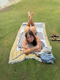 lexi marvel on X: suns out buns out 🙈 t.co9oHjvokCtD  X