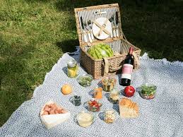Finde und downloade die beliebtesten bilder für 'picknick essen' auf freepik kommerzielle nutzung gratis hochqualitative bilder über 6 millionen stockfotos. Checkliste Fur Das Perfekte Picknick Mit 11 Einfachen Rezepten