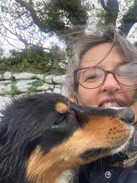 This little fellow was a wonderful guide to Gleninagh Holy Well and the  surrounding area! I have no idea where he's from but he made a great  companion for the afternoon! |