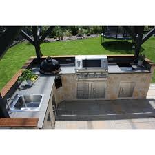 Inspiration Selbstgebaute Moderne Aussenkuche Mit Beefeater Einbau Grill Monolith Kamado Grill Und Indup Hinterhof Kuche Eingebauter Grill Outdoor Grill Kuche