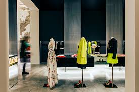 Antonia — diamond emoji (2020) antonia — muti (2020) antonia — lie i tell myself (2020) Projects Shop Antonia Store Milan Erco
