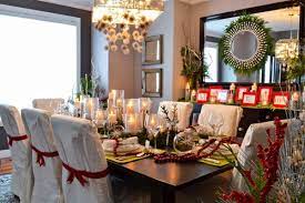 50 Christmas Decorating Ideas To Create A Stylish Home Christmas Dining Table Christmas Dining Room Decor Christmas Dining