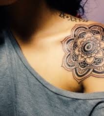 And guess what, hibiscus flowers on shoulder look absolutely stunning. 51 Tattoo Of A Lotus Flower On The Shoulder Top Ideas
