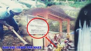 Dol (nasir bilal khan), a straightforward person working as a grave digger. Kisah Nyata Penggali Kubur Dengar Jeritan Dan Tangisan Jenazah Hingga Bertemu Jelmaan Ular Besar Tribun Sumsel