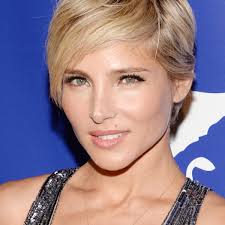 From general topics to more of what you would the long and short of it! Elsa Pataky Has The Best Short Haircut I Ve Ever Seen The Skincare Edit