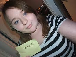 His hair looks like it's going to transform into optimus prime this motherfucker's hand is so big it sharp af. New Hair Cut Roast Me To Pieces Yes I Have Stretch Marks So Those Roasts Are Pretty Unoriginal Roastme