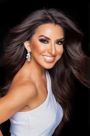 Michelle Berndt's Instagram, Twitter & Facebook